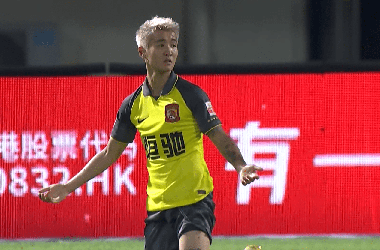 开云体育中国-广州队轻取76人，浓眉哥高光表现  第2张